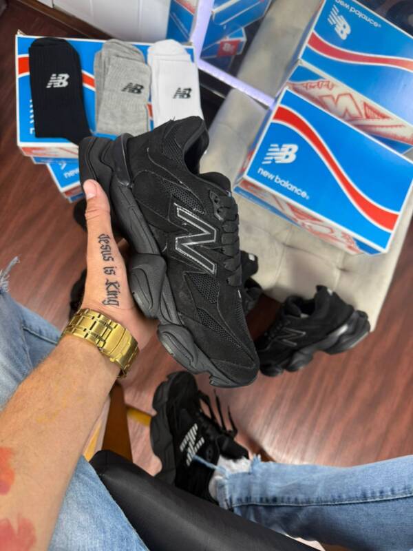 New Balance 9060 - PRETO