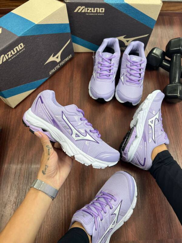 MIZUNO NIRVANA 9